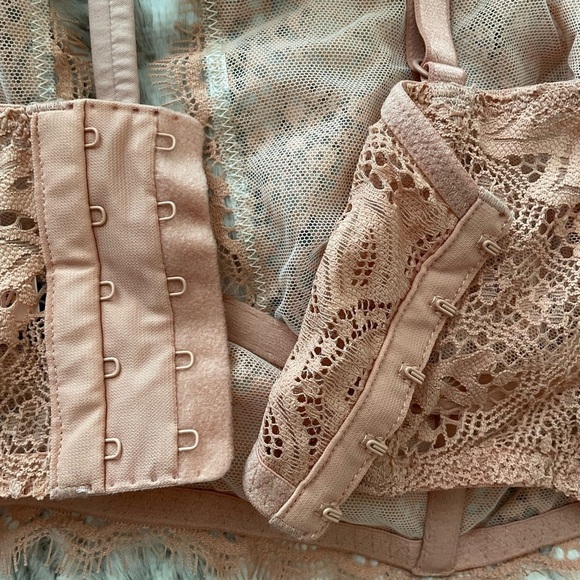 Victoria’s Secret Very Sexy Plunge Bra 34C Panty M NWT 🆕 Lingerie Set 🩷🩷 - Picture 12 of 17